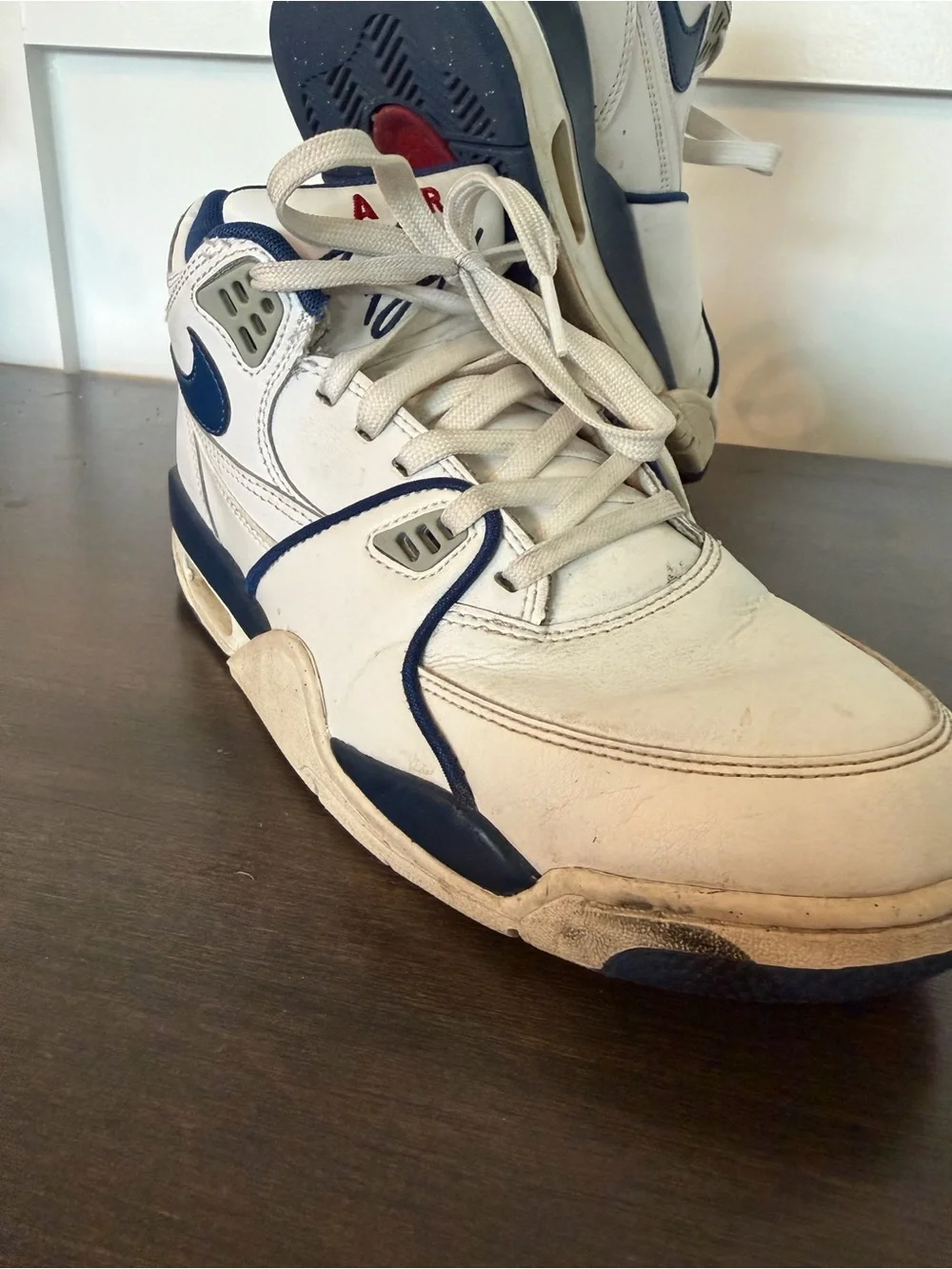 Nike Air Flight 89 White and Navy Air Retro Basketball Sneakers